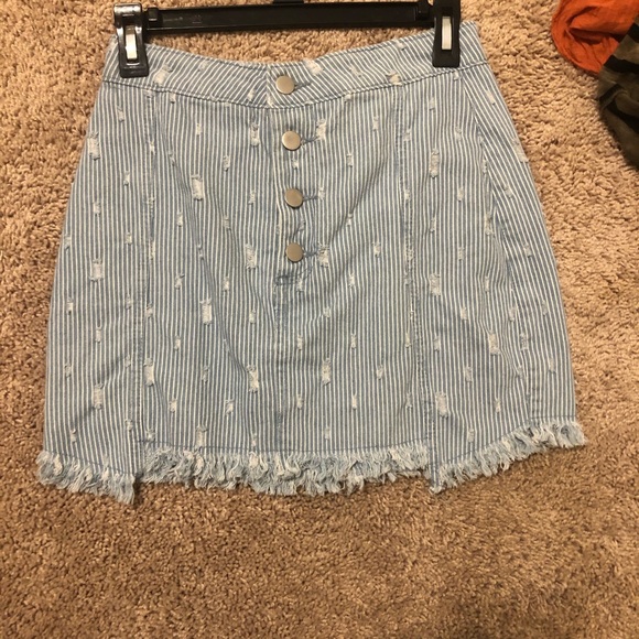 Boutique skirt - Picture 2 of 2